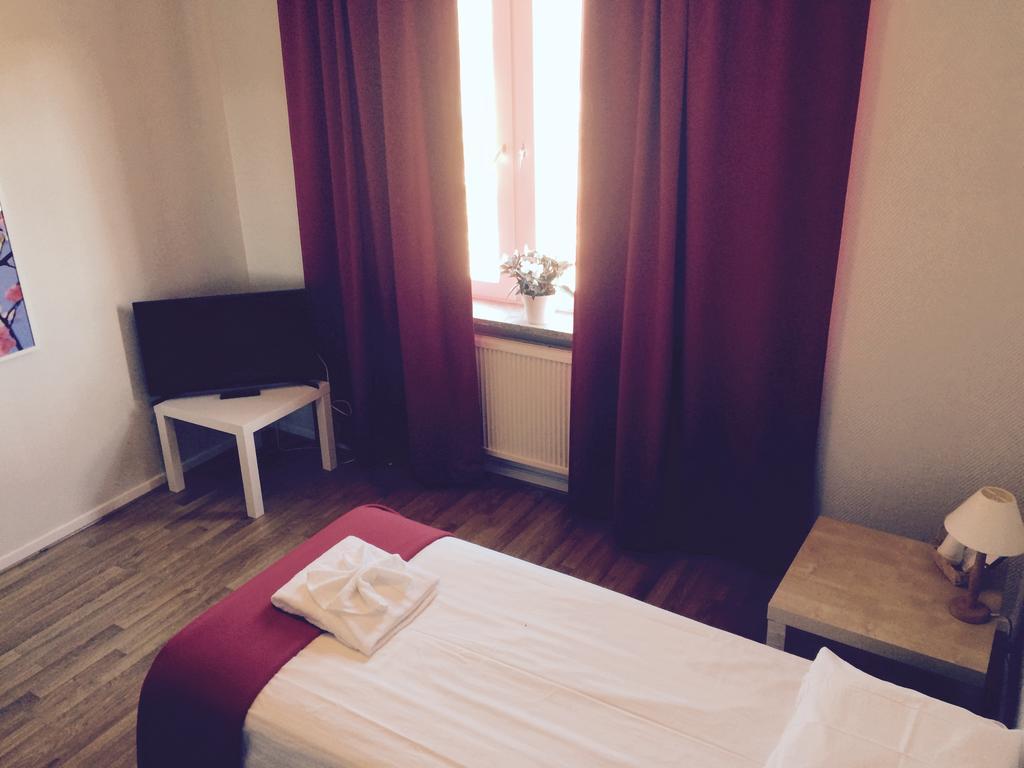 Hotell Oestergyllen Linkoping Bagian luar foto